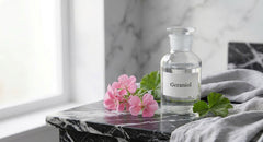 Geraniol in cosmetica: wat betekent deze geurstof voor je huid?