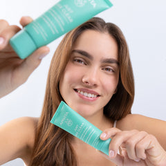Just Bee Clear Blemish Control Mattifying Moisturizer Apivita