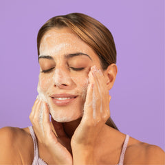 Solid Foamy Cleanser Apivita
